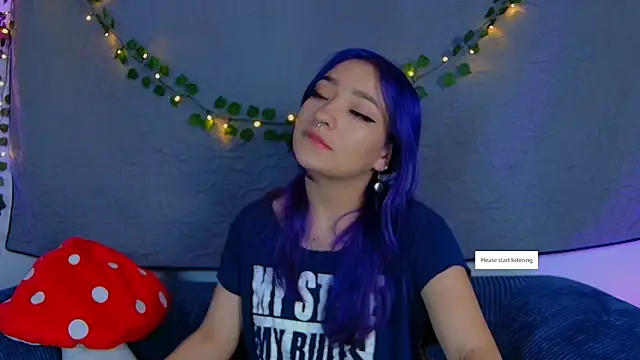 Snapshot of vayolett01_dakotta chatting on October 28, 2025, 5:29 am vayolett01 dakotta online show from October 28, 2025, 5:29 am