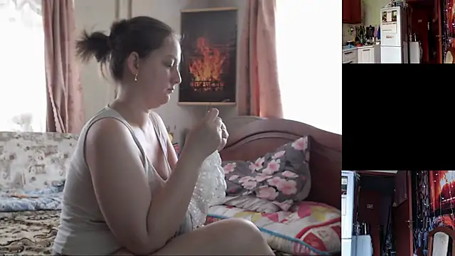 Sakura Green online show from October 22, 2025, 12:04 pm