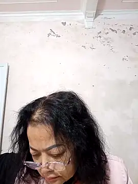 Snapshot of Hotestlove chatting on November 3, 2025, 11:30 pm Hotestlove online show from November 3, 2025, 11:30 pm