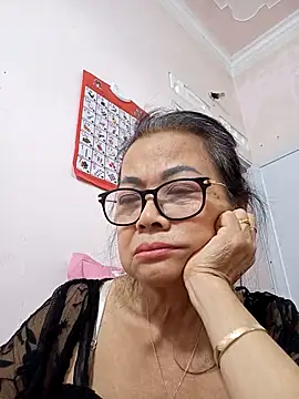 Snapshot of Hotestlove chatting on October 25, 2025, 3:38 am Hotestlove online show from October 25, 2025, 3:38 am