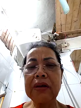 Snapshot of Hotestlove chatting on October 28, 2025, 12:00 am Hotestlove online show from October 28, 2025, 12:00 am