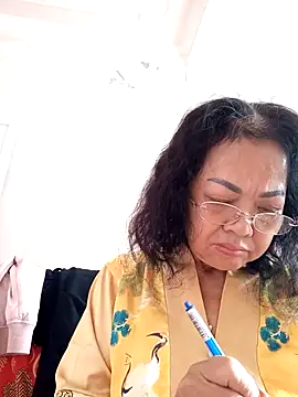 Snapshot of Hotestlove chatting on November 6, 2025, 12:47 am Hotestlove online show from November 6, 2025, 12:47 am