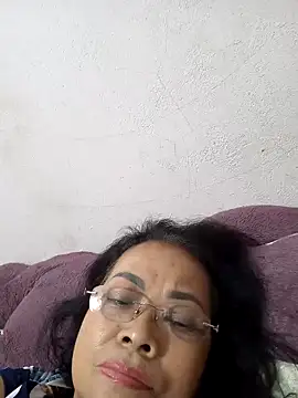 Snapshot of Hotestlove chatting on November 17, 2025, 10:58 pm Hotestlove online show from November 17, 2025, 10:58 pm