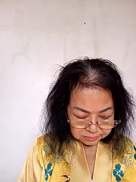 Snapshot of Hotestlove chatting on November 26, 2025, 1:27 am Hotestlove online show from November 26, 2025, 1:27 am