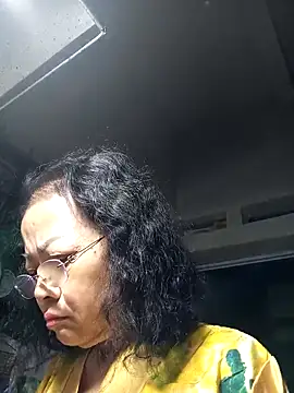 Snapshot of Hotestlove chatting on November 2, 2025, 11:21 pm Hotestlove online show from November 2, 2025, 11:21 pm