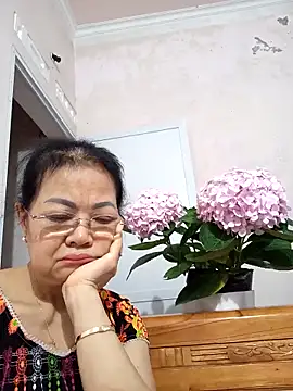 Hotestlove online show from April 19, 2026, 10:56 pm