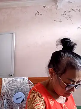 Snapshot of Hotestlove chatting on October 21, 2025, 7:52 am Hotestlove online show from October 21, 2025, 7:52 am