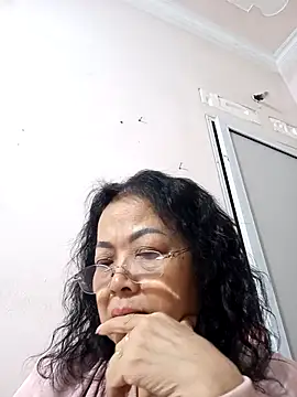 Snapshot of Hotestlove chatting on December 1, 2025, 2:29 pm Hotestlove online show from December 1, 2025, 2:29 pm