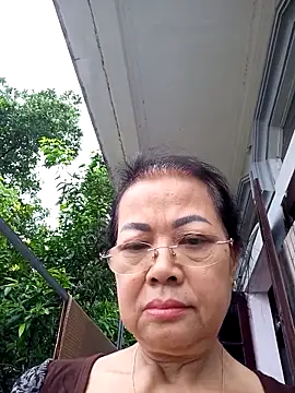 Snapshot of Hotestlove chatting on November 10, 2025, 12:15 am Hotestlove online show from November 10, 2025, 12:15 am