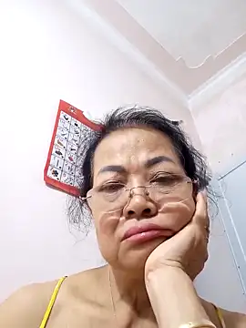 Snapshot of Hotestlove chatting on November 8, 2025, 11:25 am Hotestlove online show from November 8, 2025, 11:25 am