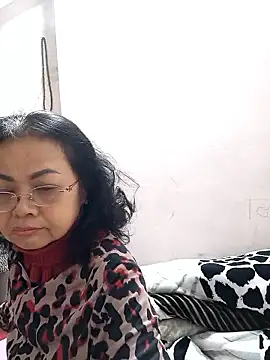 Hotestlove online show from January 12, 2026, 10:25 pm