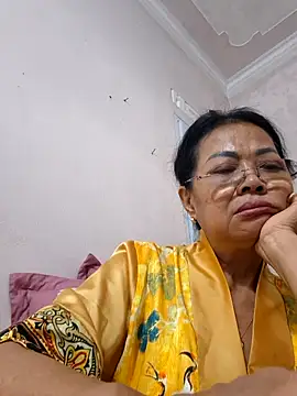 Snapshot of Hotestlove chatting on December 2, 2025, 6:48 am Hotestlove online show from December 2, 2025, 6:48 am