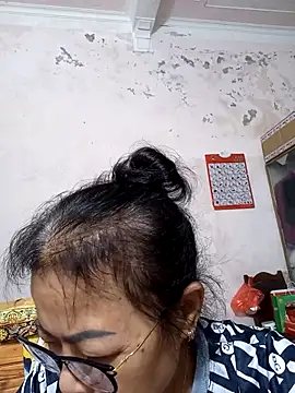 Hotestlove online show from March 3, 2026, 1:29 pm