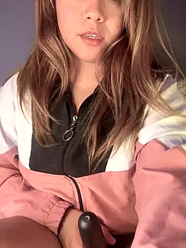 Snapshot of MerlyG chatting on November 13, 2025, 5:55 am MerlyG online show from November 13, 2025, 5:55 am