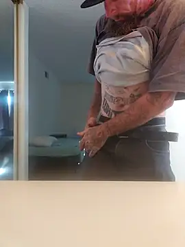 Crackkers online show from February 22, 2025, 4:51 pm