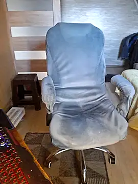 Foxyshaved online show from March 12, 2026, 6:06 am