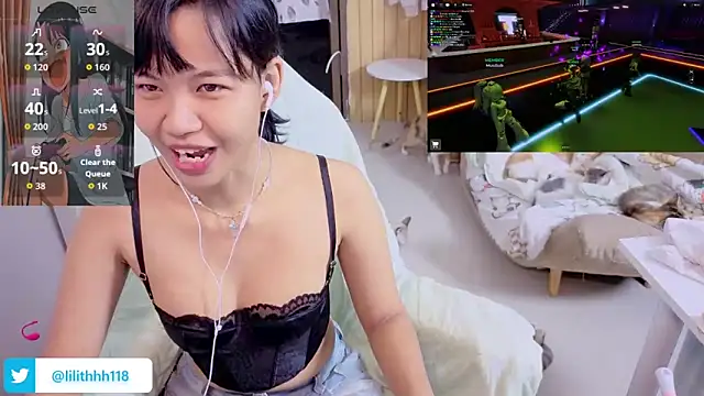 Snapshot of Kana_G chatting on November 24, 2025, 1:44 pm Kana G online show from November 24, 2025, 1:44 pm