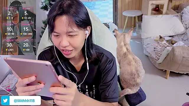 Snapshot of Kana_G chatting on December 15, 2025, 8:42 am Kana G online show from December 15, 2025, 8:42 am