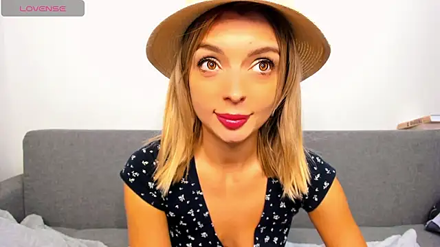 Snapshot of _ellen_meow_ chatting on October 28, 2025, 9:47 pm ellen meow online show from October 28, 2025, 9:47 pm