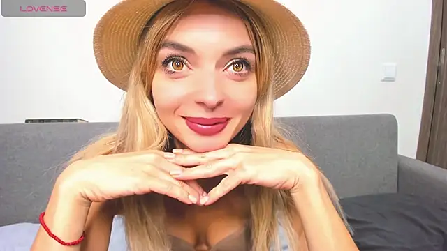 Snapshot of _ellen_meow_ chatting on February 13, 2025, 9:17 pm ellen meow online show from February 13, 2025, 9:17 pm