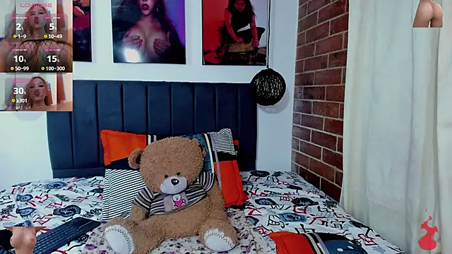 Snapshot of kyliejenner_hot chatting on November 11, 2025, 3:56 am kyliejenner hot online show from November 11, 2025, 3:56 am