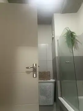 Snapshot of slimcateee chatting on February 12, 2026, 7:52 am slimcateee online show from February 12, 2026, 7:52 am