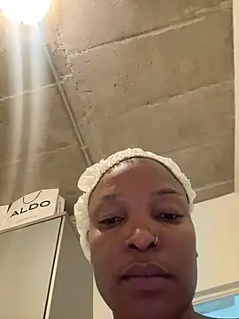 Snapshot of slimcateee chatting on January 15, 2026, 6:11 pm slimcateee online show from January 15, 2026, 6:11 pm