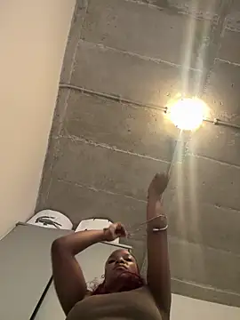 slimcateee online show from March 25, 2026, 9:52 am