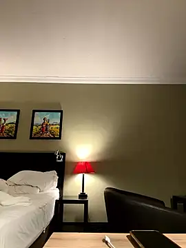 Snapshot of slimcateee chatting on January 18, 2026, 6:17 am slimcateee online show from January 18, 2026, 6:17 am