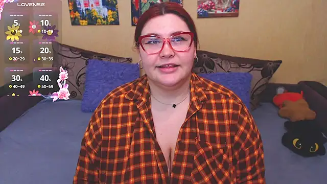 JuliaKeln online show from March 11, 2026, 6:57 pm