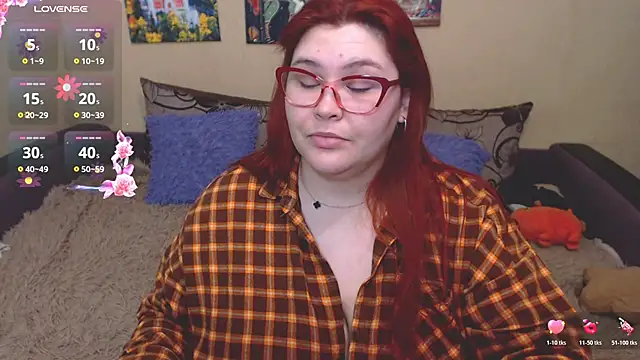 JuliaKeln online show from March 31, 2026, 4:42 pm