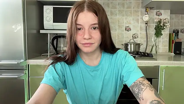 Snapshot of mia___mi chatting on March 7, 2025, 10:35 am mia   mi online show from March 7, 2025, 10:35 am