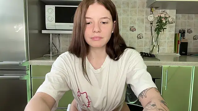Snapshot of mia___mi chatting on March 5, 2025, 11:17 am mia   mi online show from March 5, 2025, 11:17 am