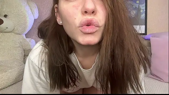 Snapshot of mia___mi chatting on March 17, 2025, 11:31 am mia   mi online show from March 17, 2025, 11:31 am