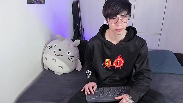 Snapshot of Aventure_Twinks chatting on February 6, 2025, 10:10 pm Aventure Twinks online show from February 6, 2025, 10:10 pm