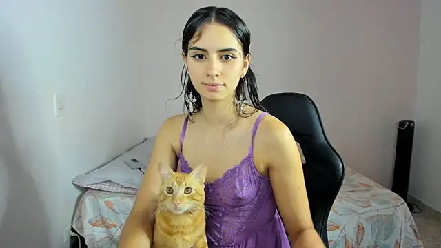 nina pons online show from April 16, 2026, 8:42 pm