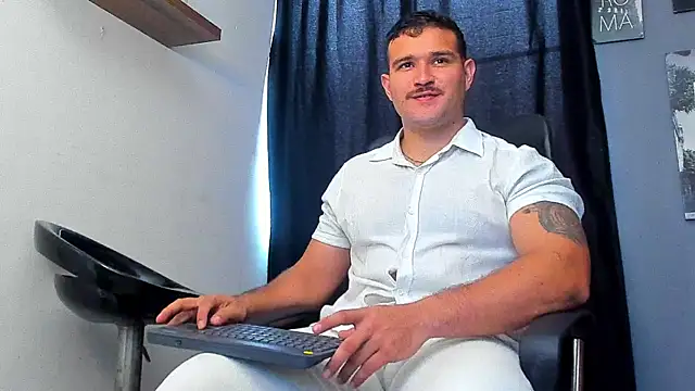 AndrewDiaz online show from July 12, 2026, 9:37 pm