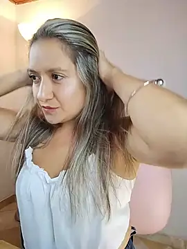 Snapshot of valeriahunter1 chatting on July 17, 2026, 10:40 pm valeriahunter1 online show from July 17, 2026, 10:40 pm