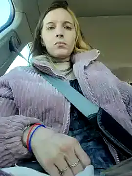 SmokeShow686 online show from March 1, 2025, 7:37 pm