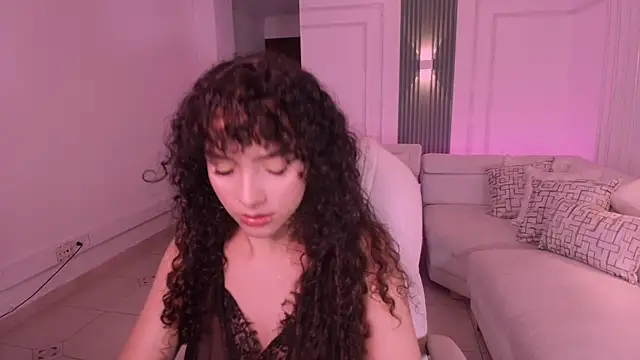 Snapshot of anahi_curlie1 chatting on April 16, 2026, 3:29 am anahi curlie1 online show from April 16, 2026, 3:29 am