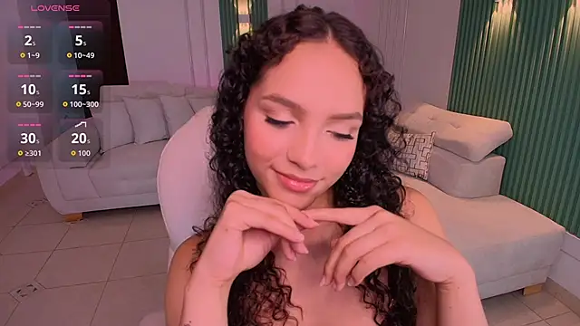 Snapshot of anahi_curlie1 chatting on April 9, 2026, 3:19 am anahi curlie1 online show from April 9, 2026, 3:19 am