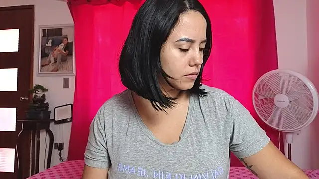 tatiana big ass boobs online show from June 1, 2026, 1:11 pm