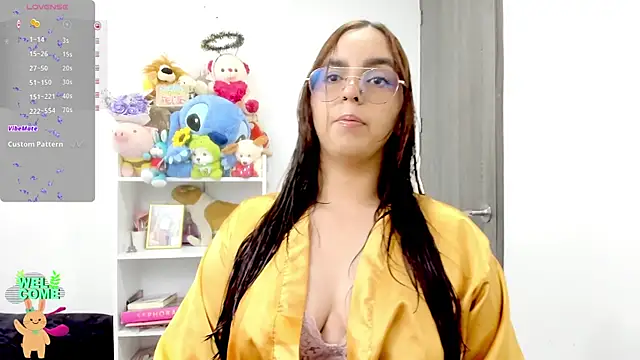 Snapshot of Valery7rose_ chatting on May 3, 2026, 2:53 pm Valery7rose online show from May 3, 2026, 2:53 pm
