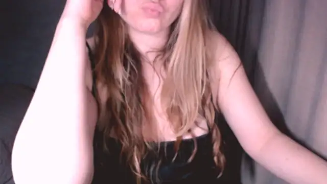 Snapshot of fiona_cute_2 chatting on February 9, 2026, 7:56 pm fiona cute 2 online show from February 9, 2026, 7:56 pm