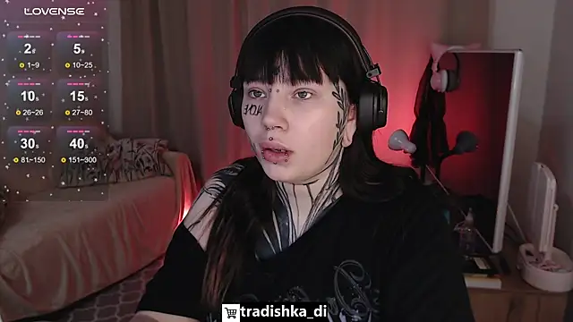 Snapshot of tradishka chatting on November 17, 2025, 5:22 am tradishka online show from November 17, 2025, 5:22 am