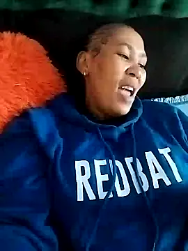 Snapshot of KINKYTEE20 chatting on February 21, 2025, 7:23 am KINKYTEE20 online show from February 21, 2025, 7:23 am