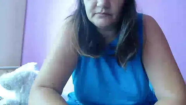 Snapshot of Lucinka1 chatting on September 12, 2025, 7:19 am Lucinka1 online show from September 12, 2025, 7:19 am