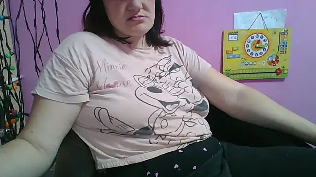 Snapshot of Lucinka1 chatting on March 13, 2025, 6:34 pm Lucinka1 online show from March 13, 2025, 6:34 pm