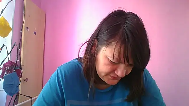 Snapshot of Lucinka1 chatting on February 20, 2025, 7:34 am Lucinka1 online show from February 20, 2025, 7:34 am