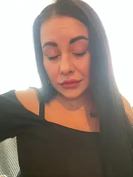 Snapshot of DaisyStreet chatting on February 21, 2026, 10:17 am DaisyStreet online show from February 21, 2026, 10:17 am